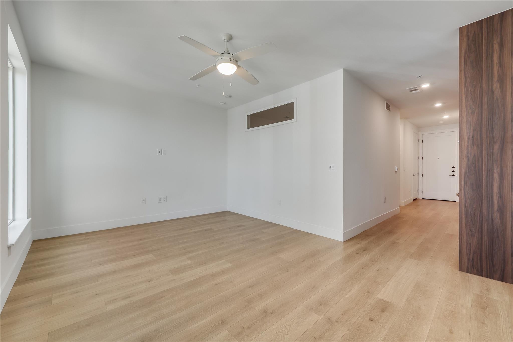 1701 Simond Ave # 516