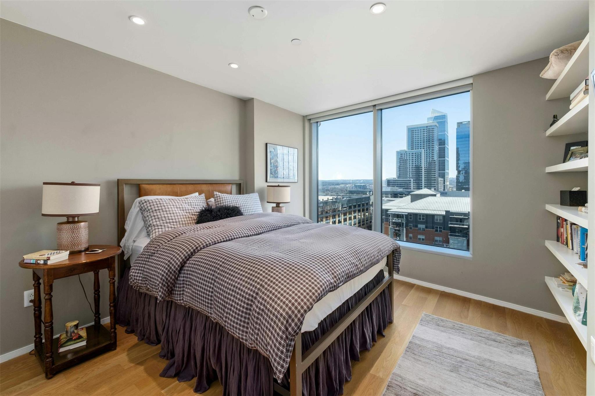 200 Congress Ave # 11E