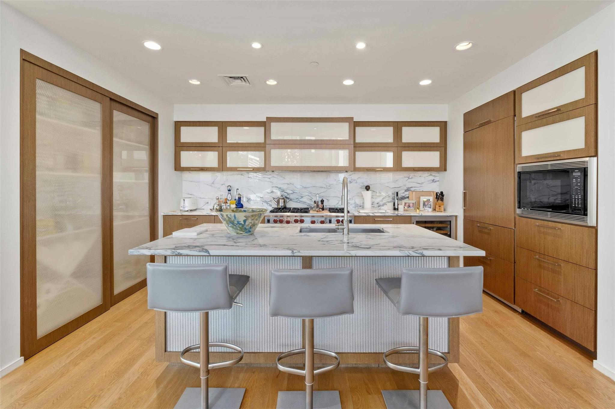 200 Congress Ave # 11E