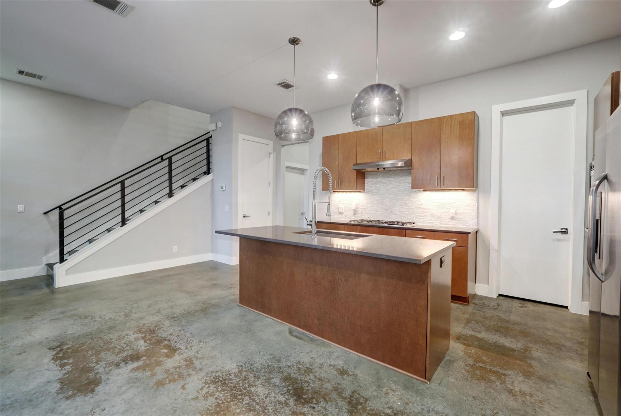 2118 Brackenridge ST # 6