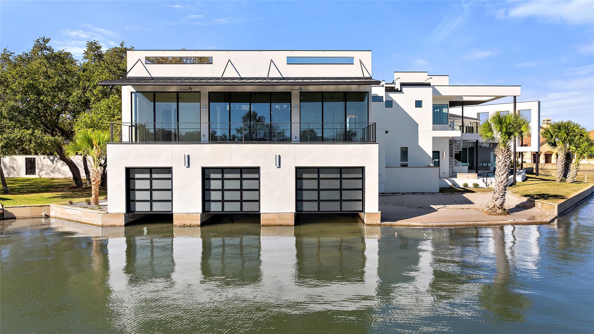 115 Estate DR