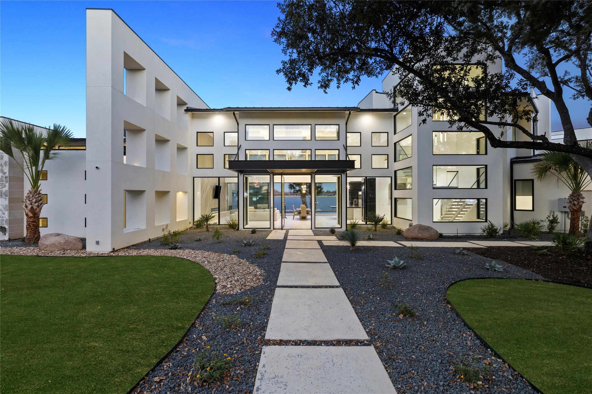115 Estate DR