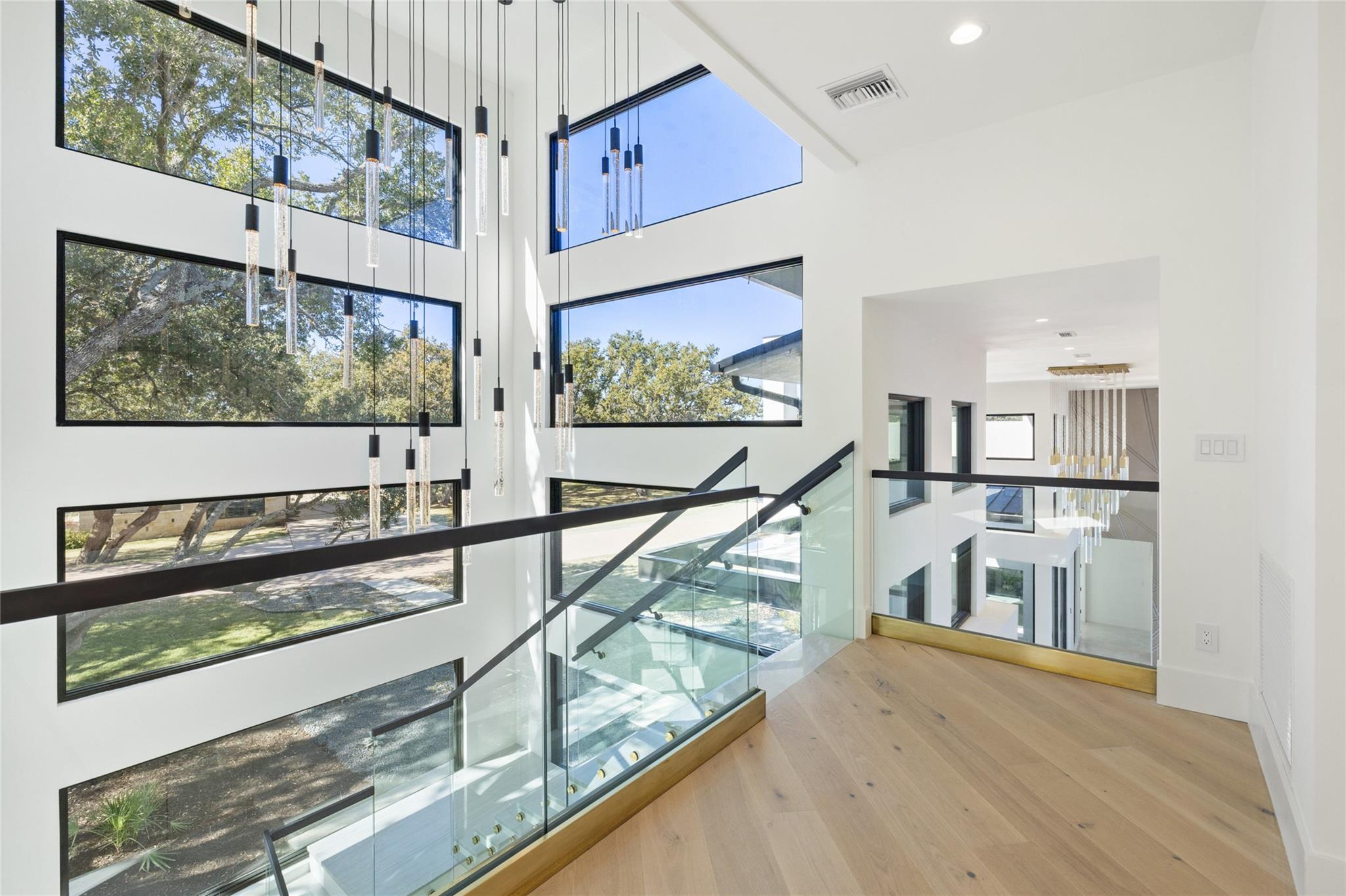 115 Estate DR