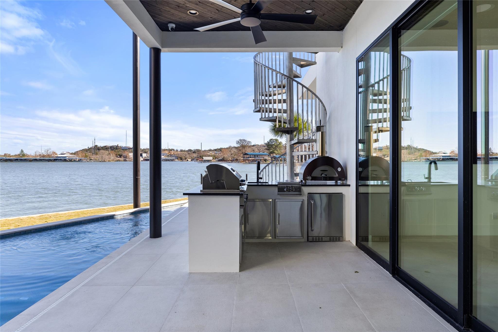 115 Estate DR