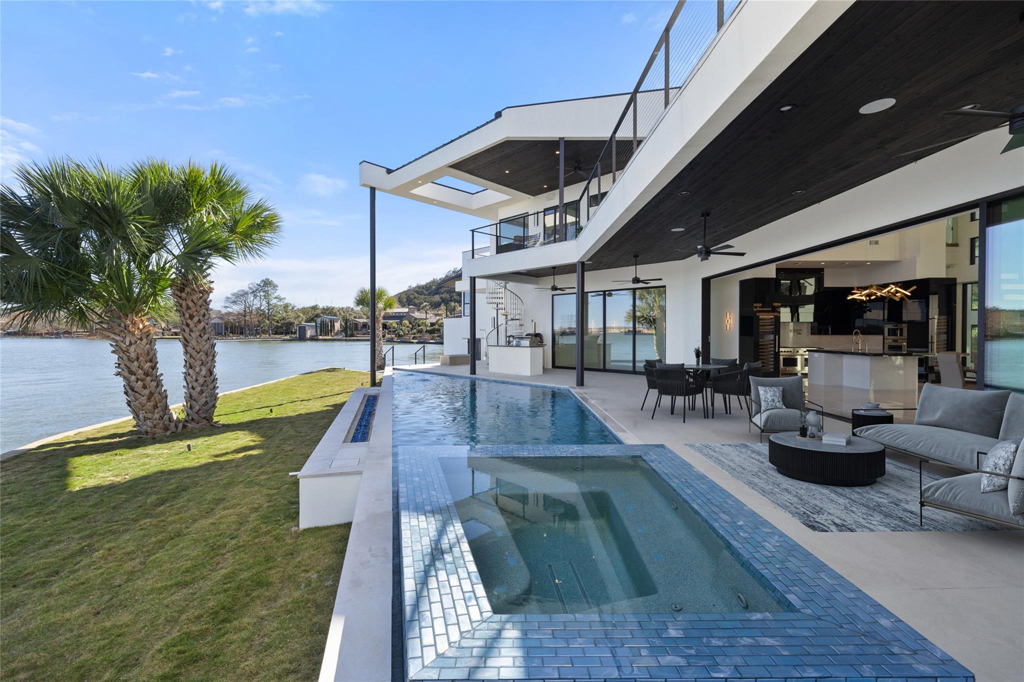 115 Estate DR