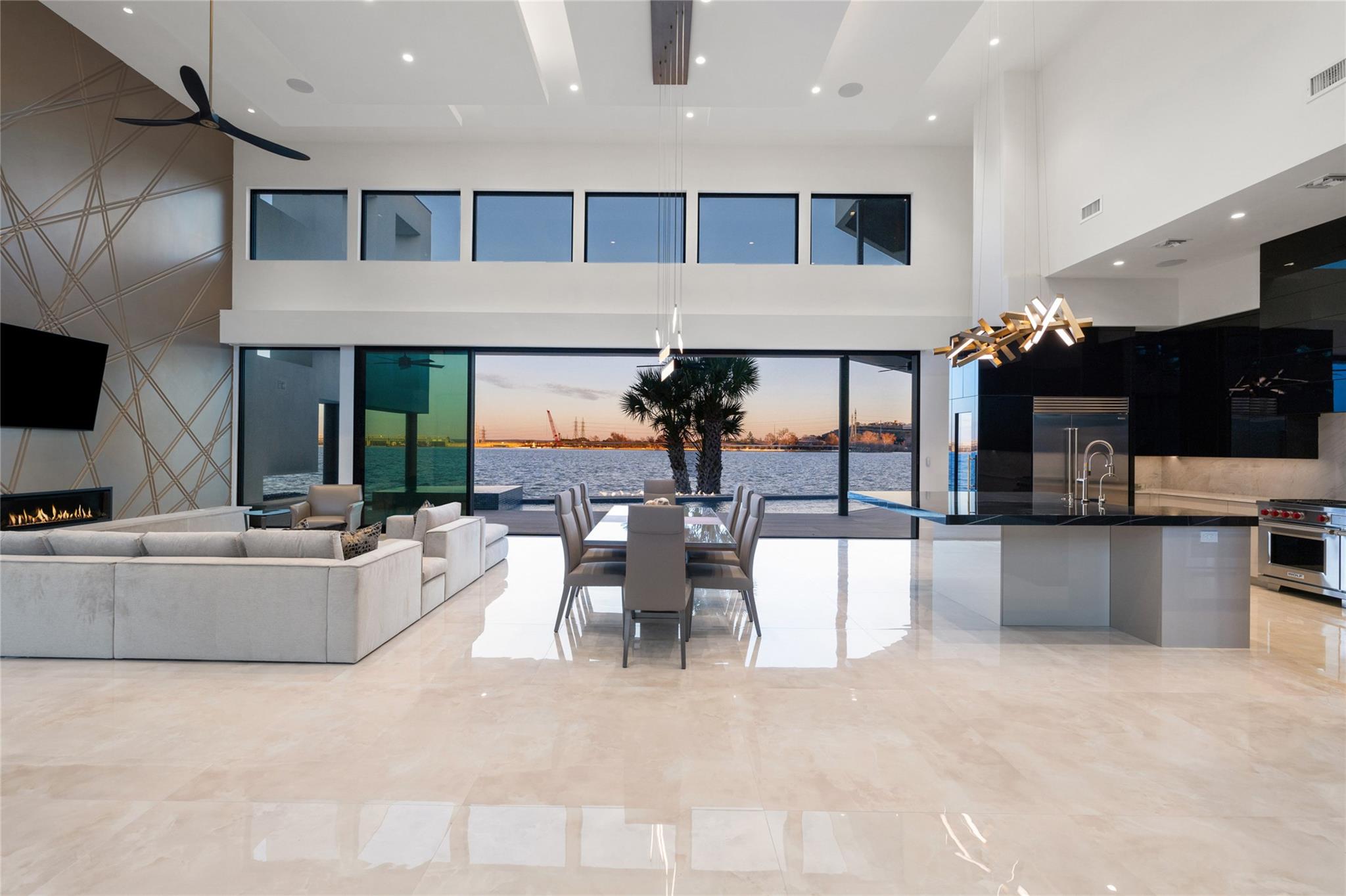 115 Estate DR