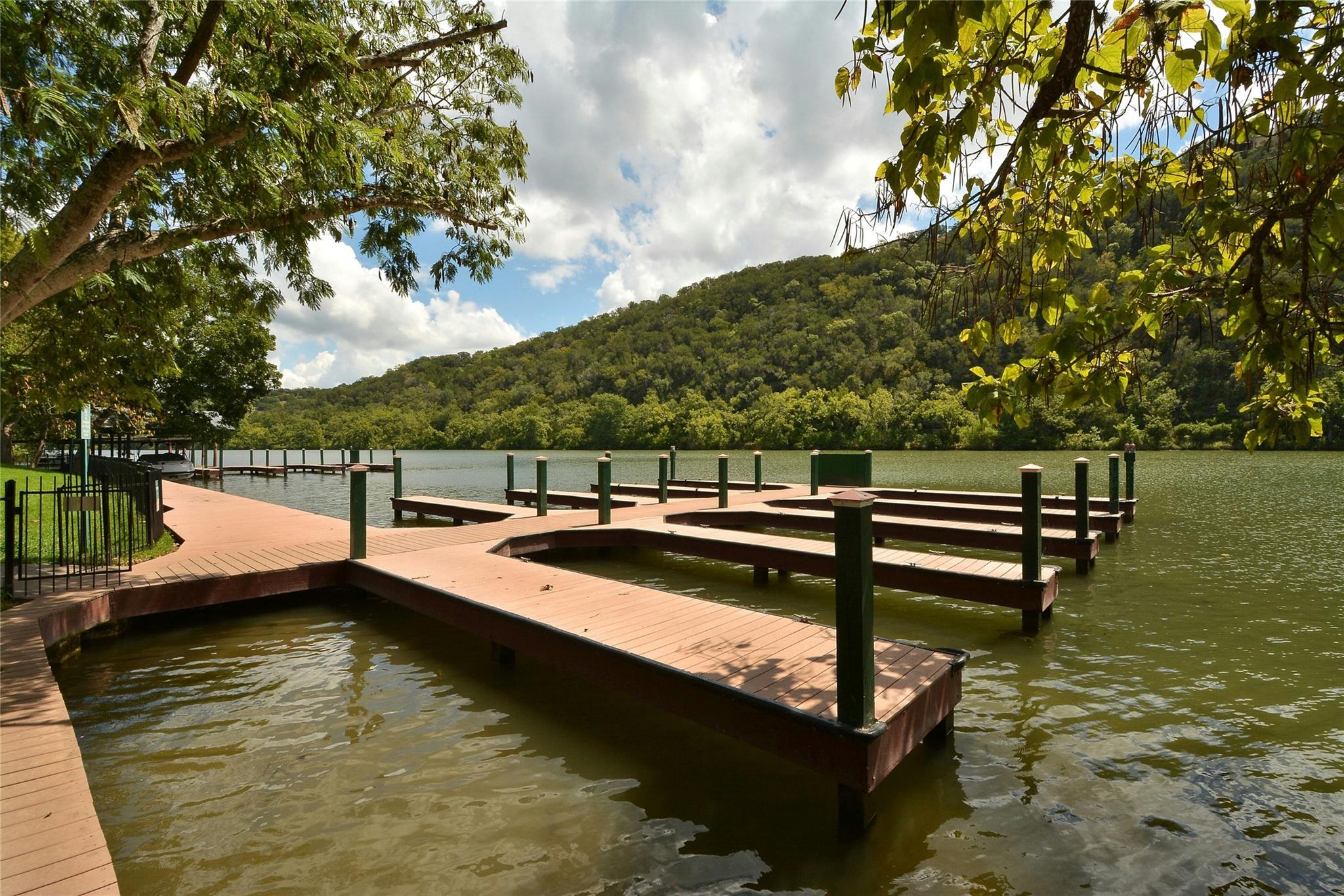 11716 Shadestone TER