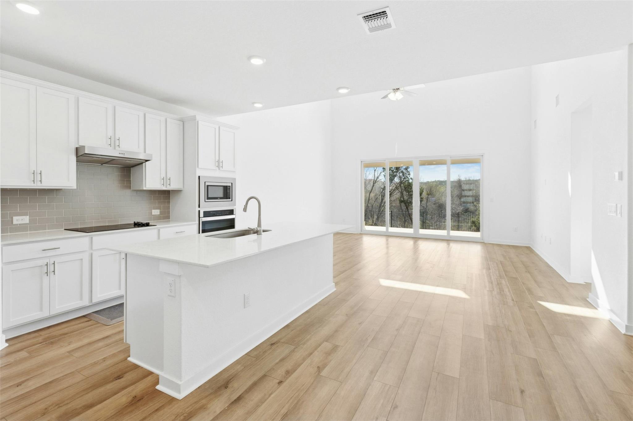 2124 Ridge Runner DR