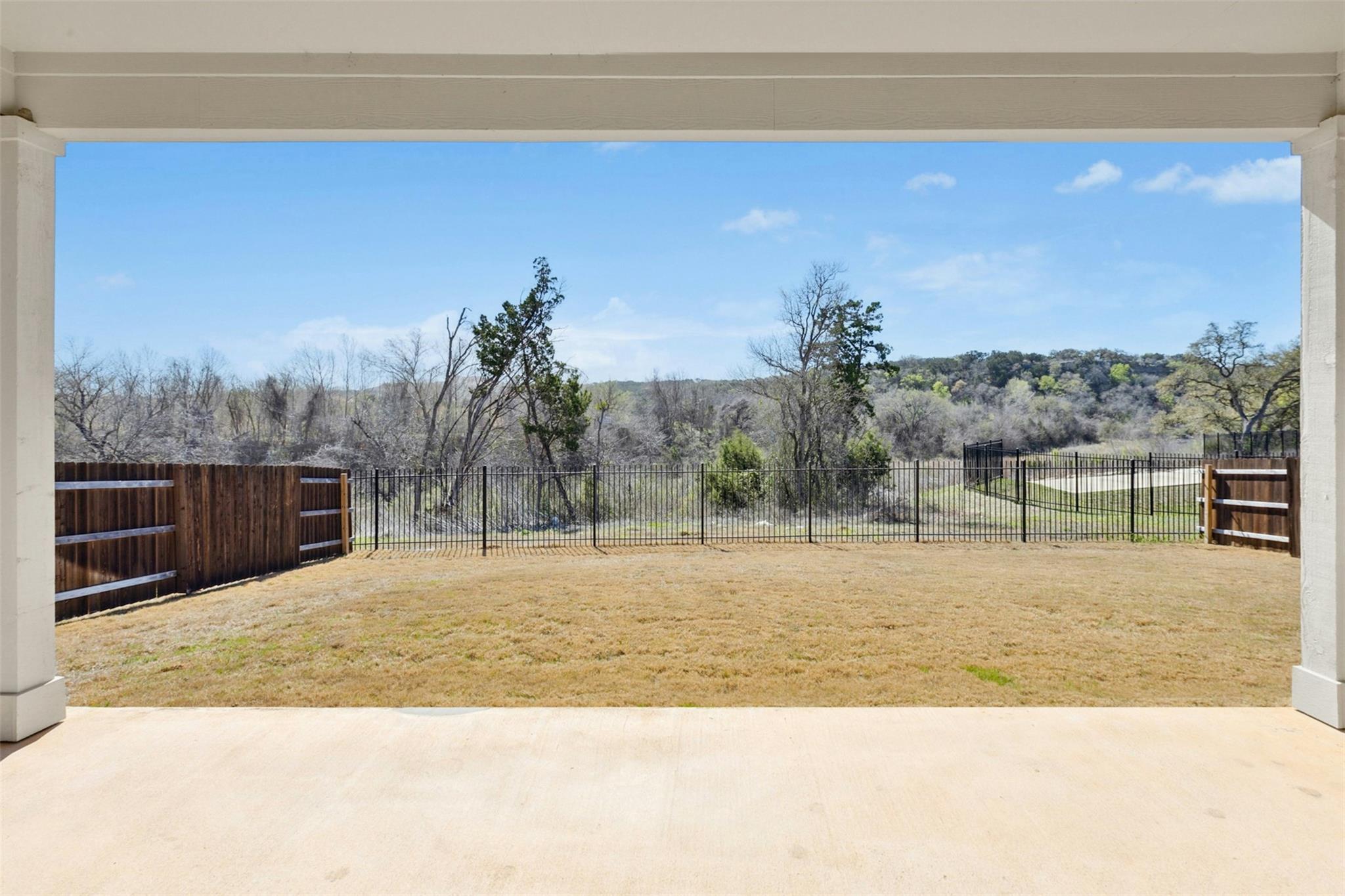 2124 Ridge Runner DR