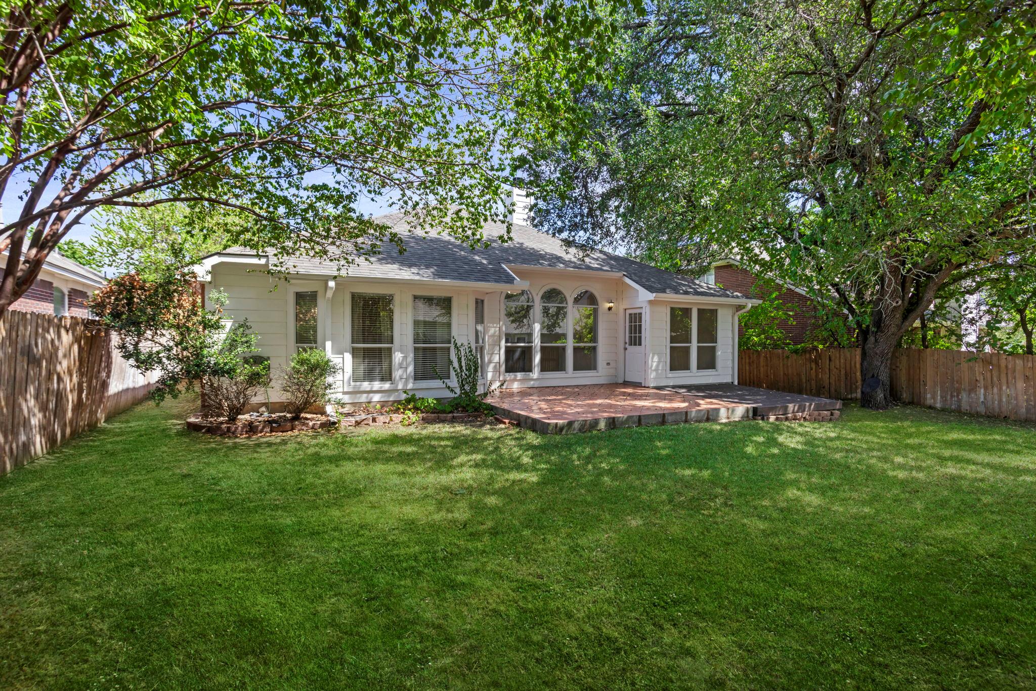 4308 Indian Oaks