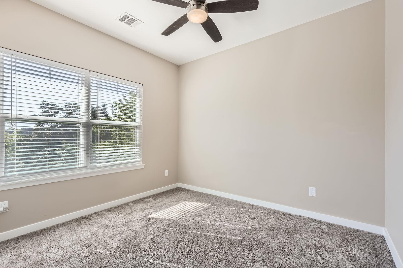 11007 Elm ST