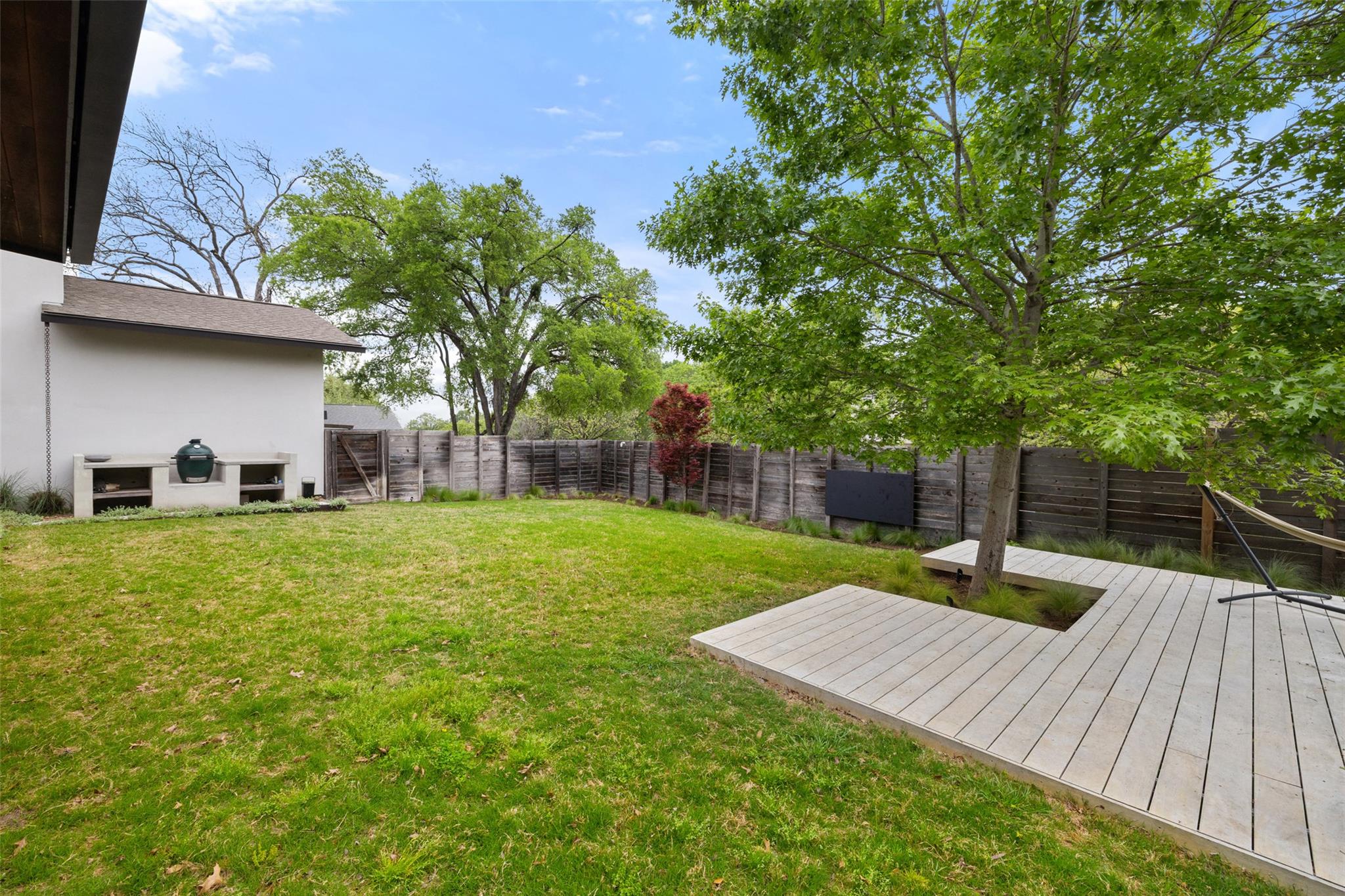 2500 Cedarview DR