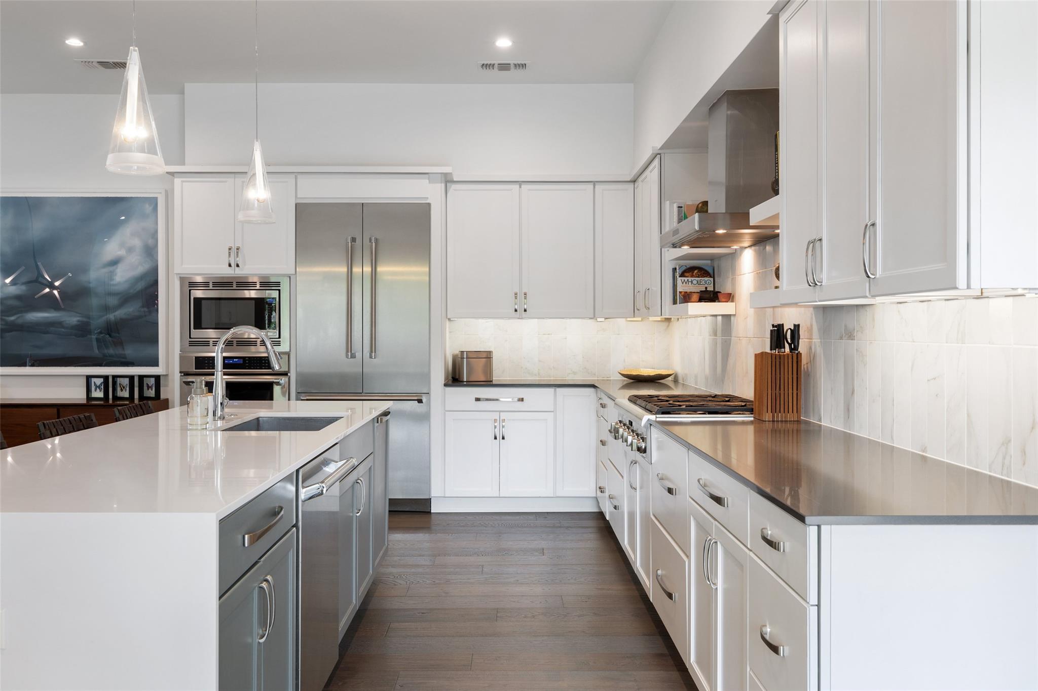 2500 Cedarview DR
