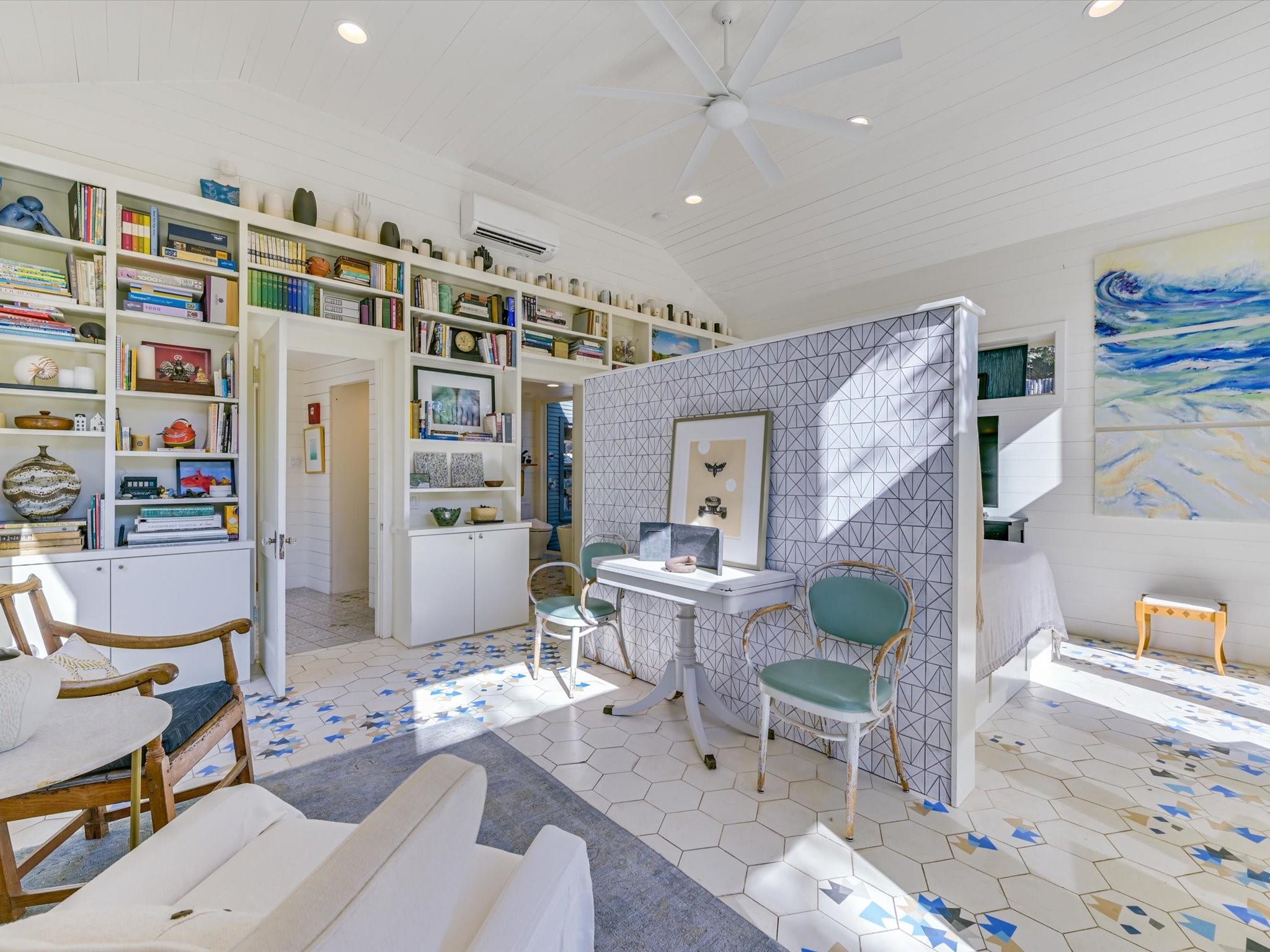 907 W Annie ST # 1
