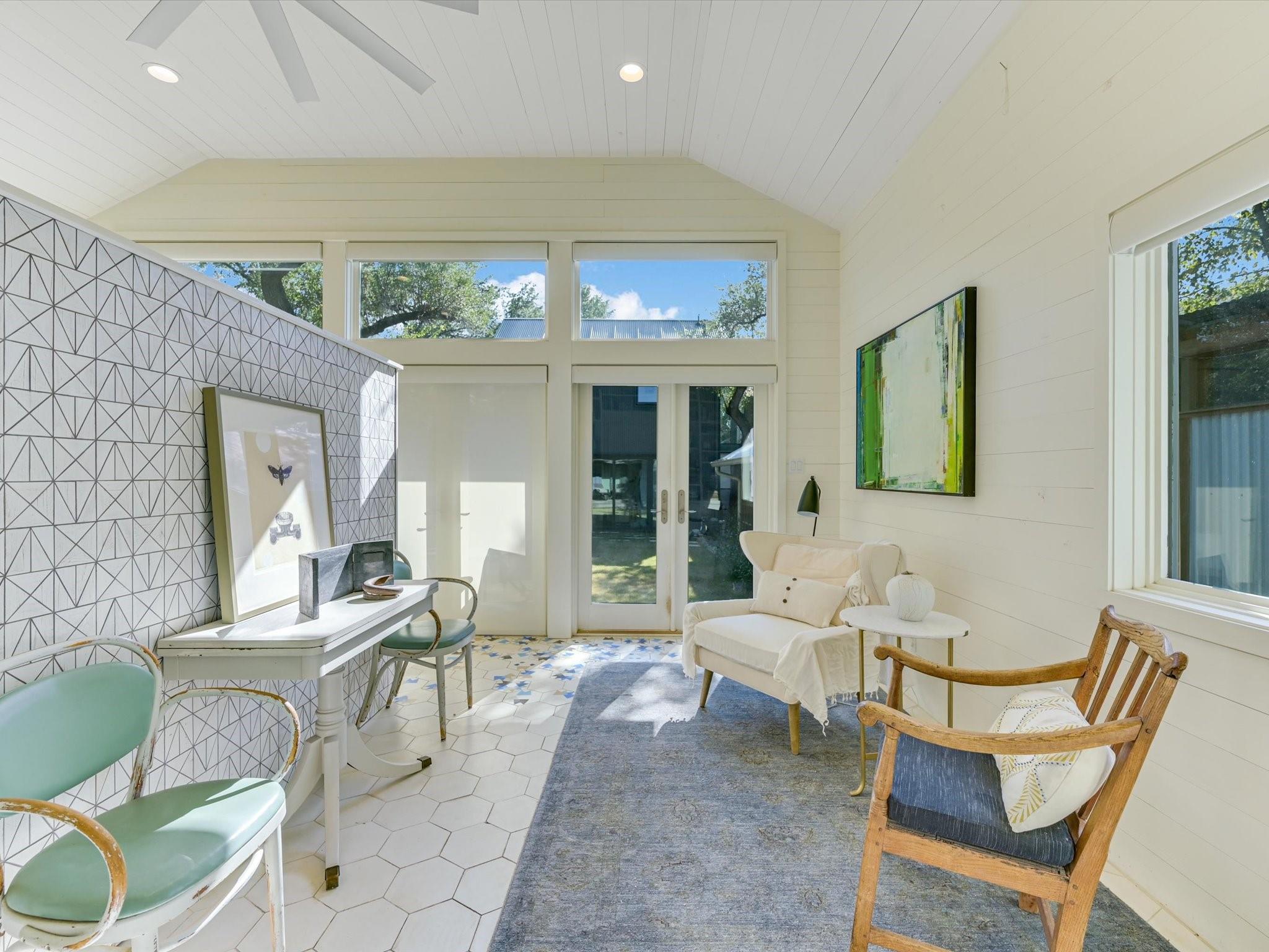 907 W Annie ST # 1
