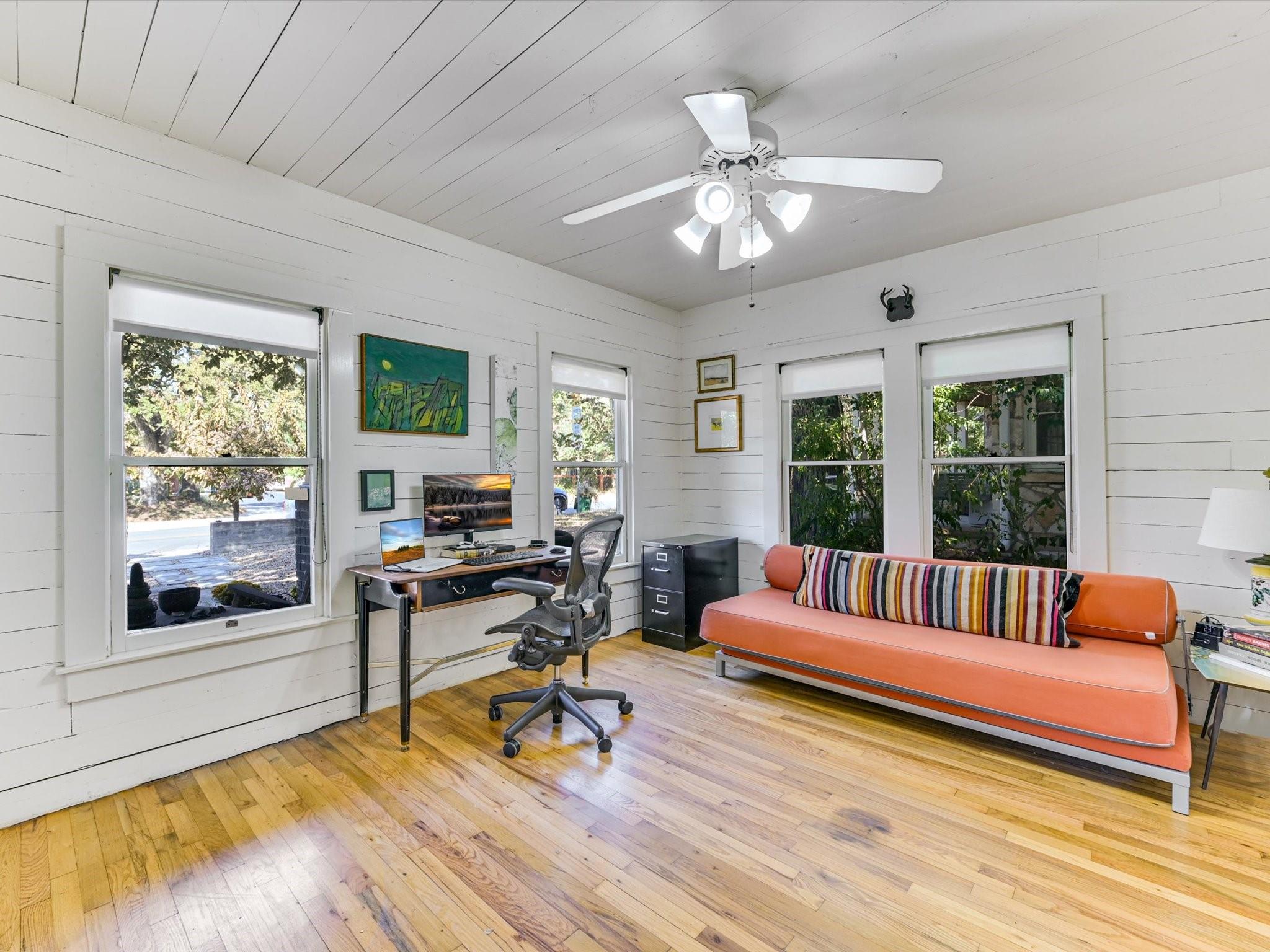 907 W Annie ST # 1