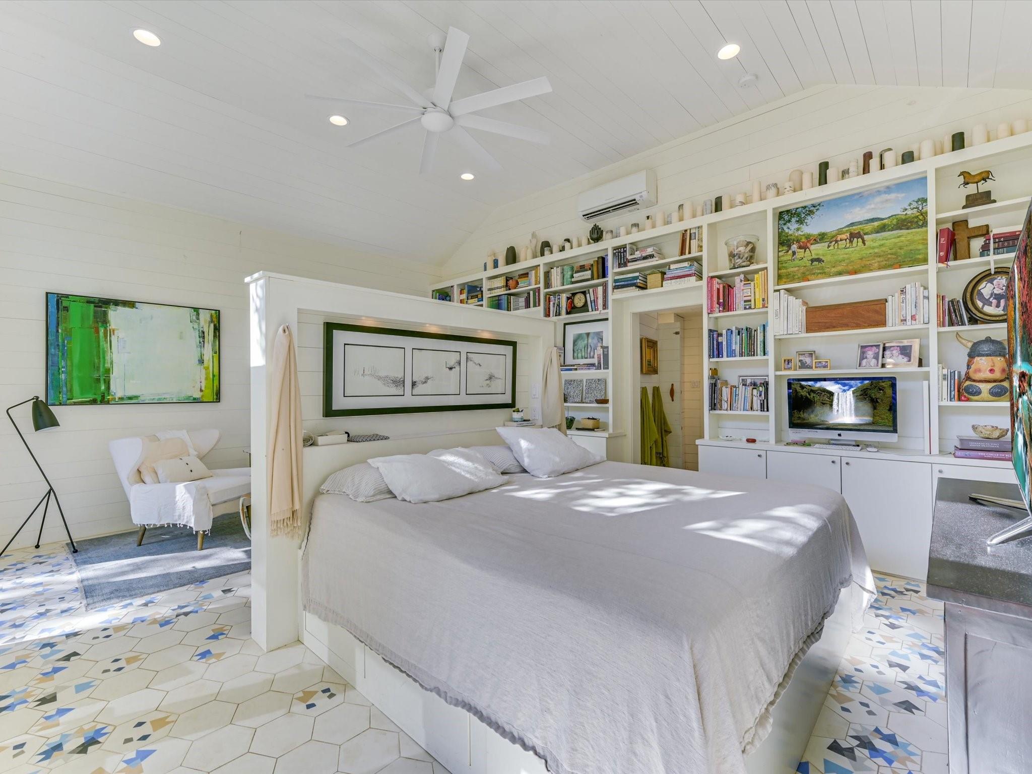 907 W Annie ST # 1