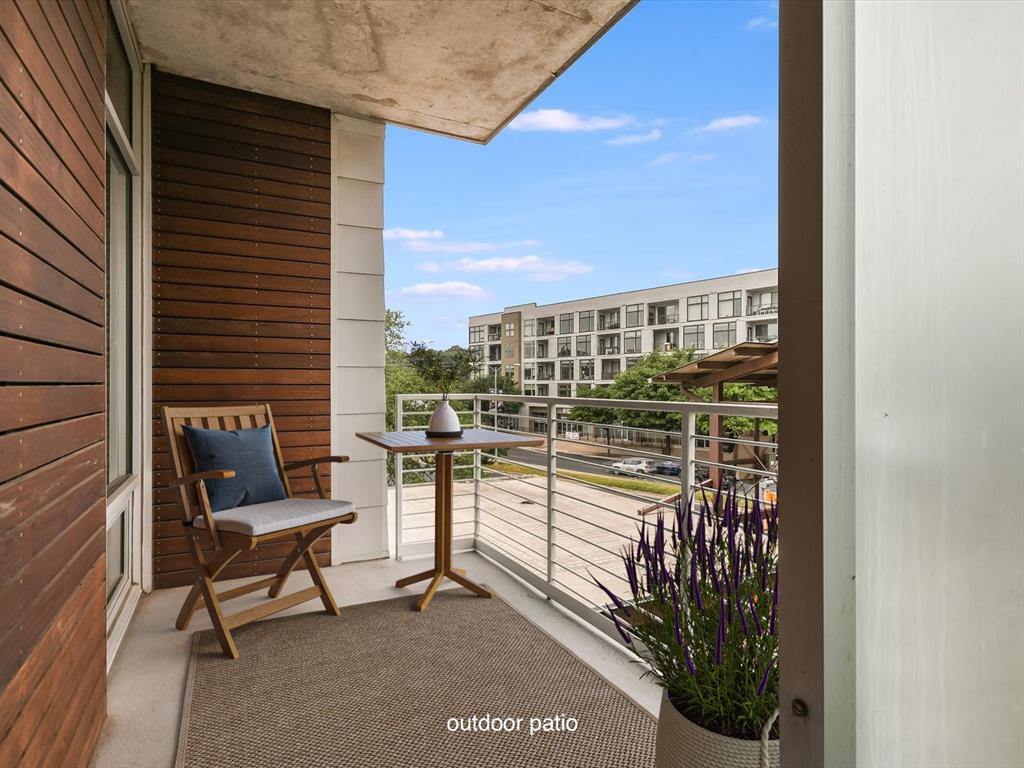 210 Lee Barton DR # 321