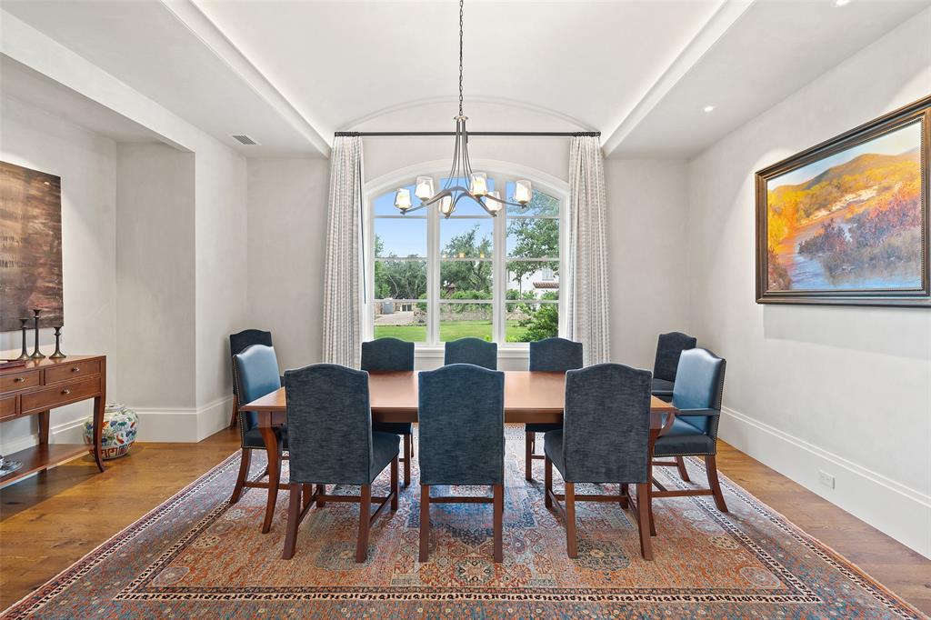 8210 Chalk Knoll DR