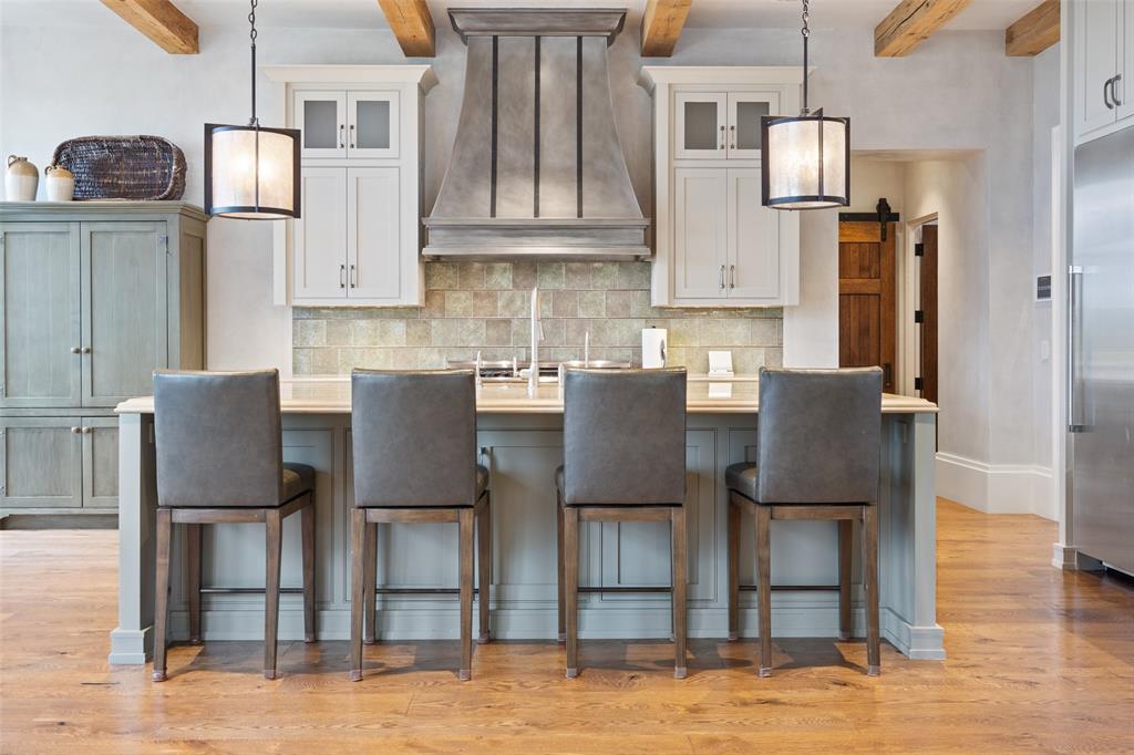 8210 Chalk Knoll DR