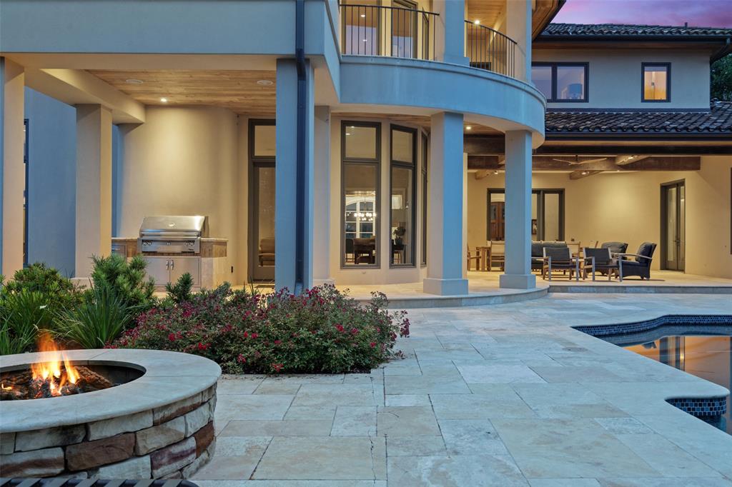 8210 Chalk Knoll DR