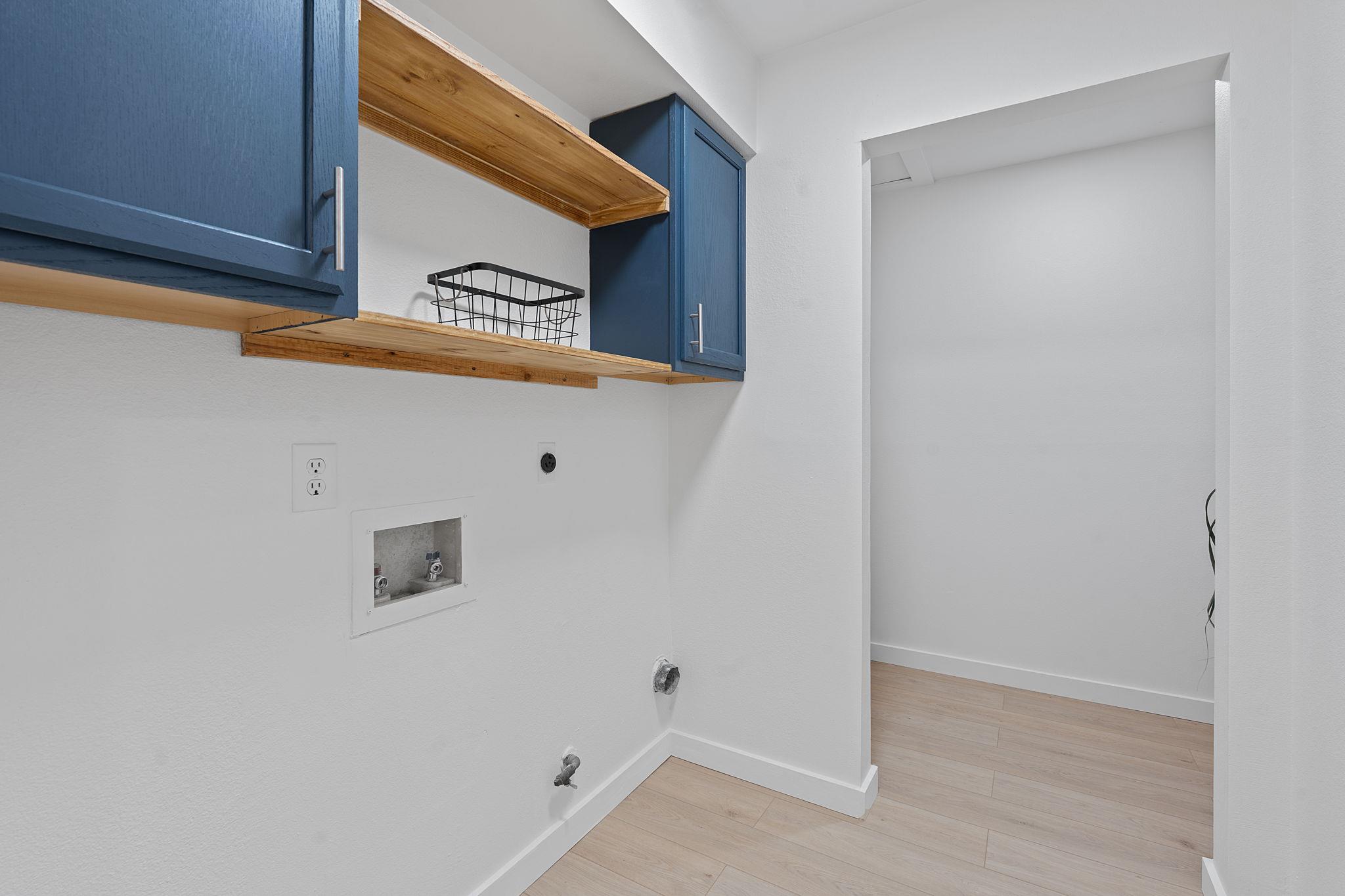 2661 Piping Rock TRL