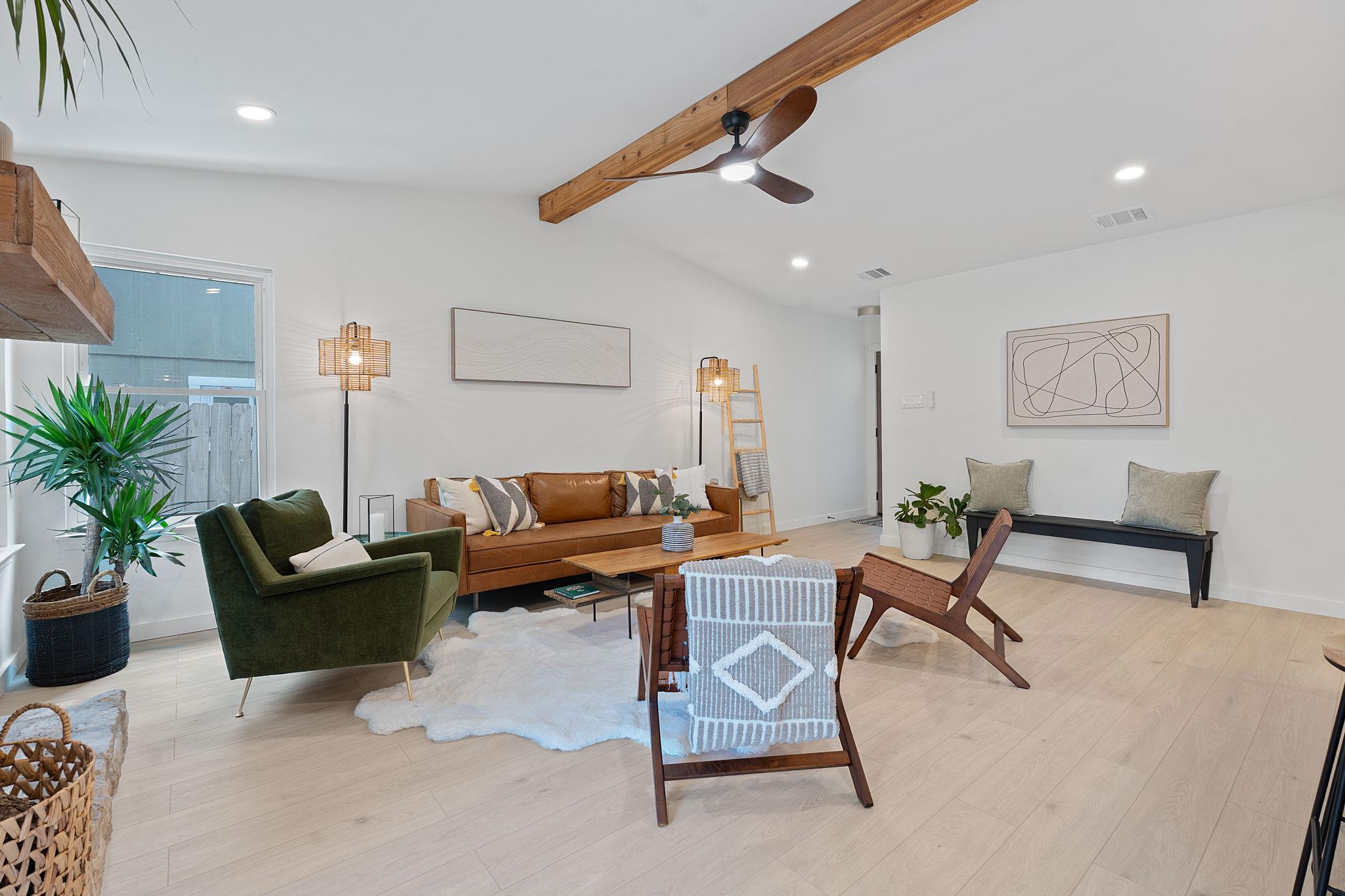 2661 Piping Rock TRL