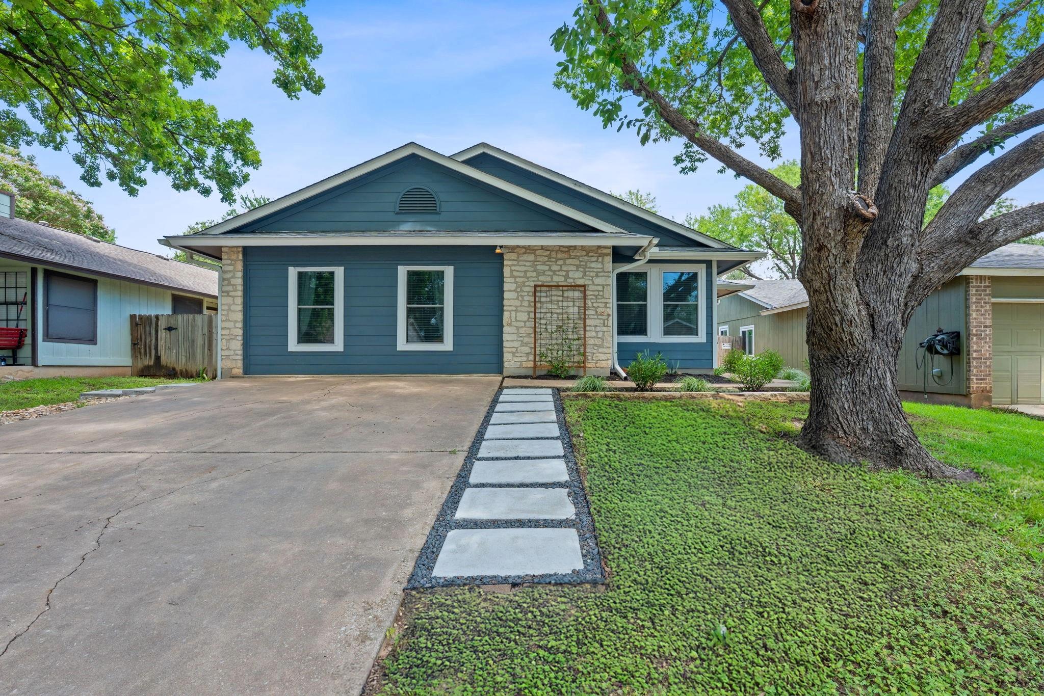 2661 Piping Rock TRL