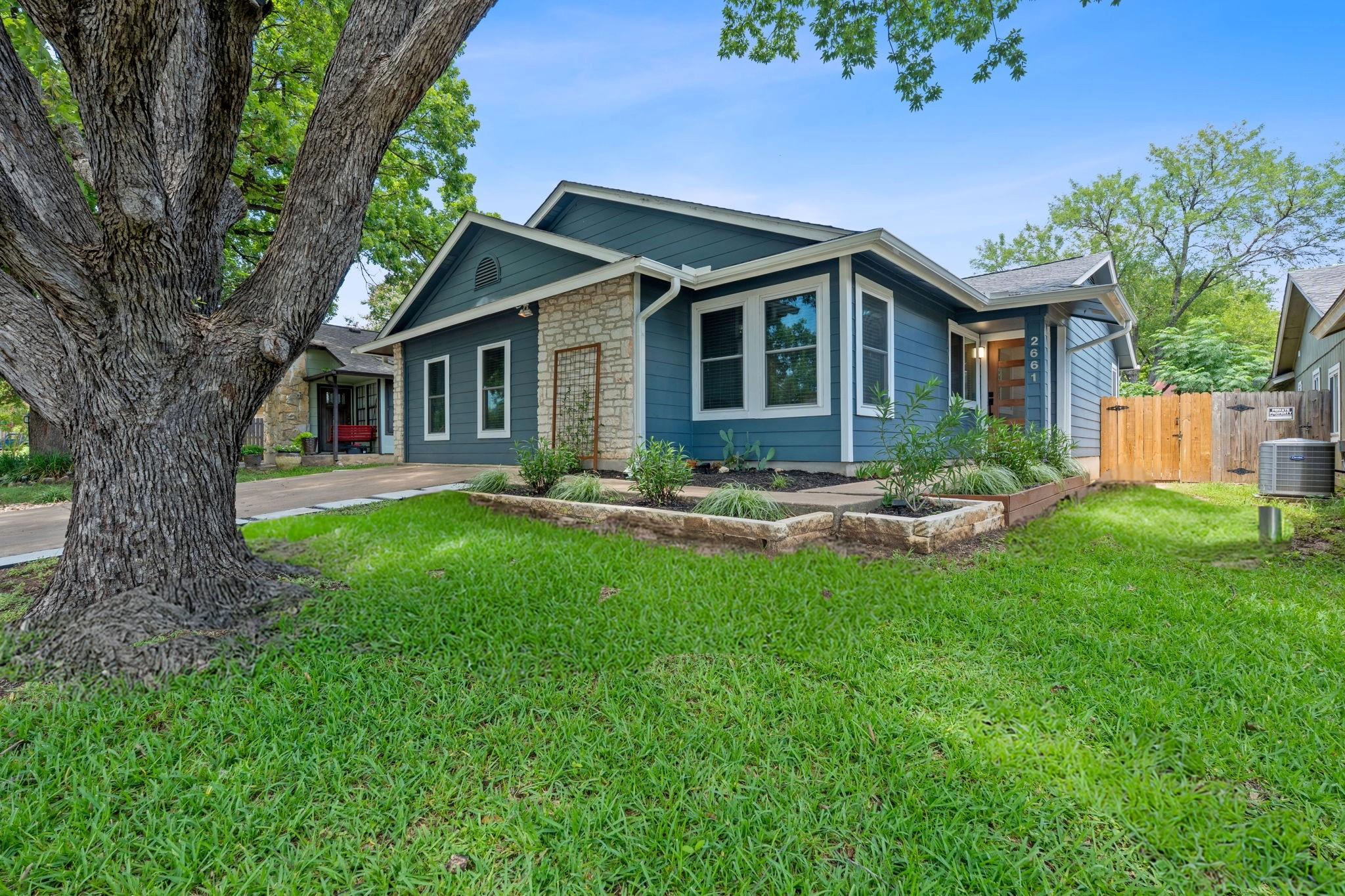 2661 Piping Rock TRL