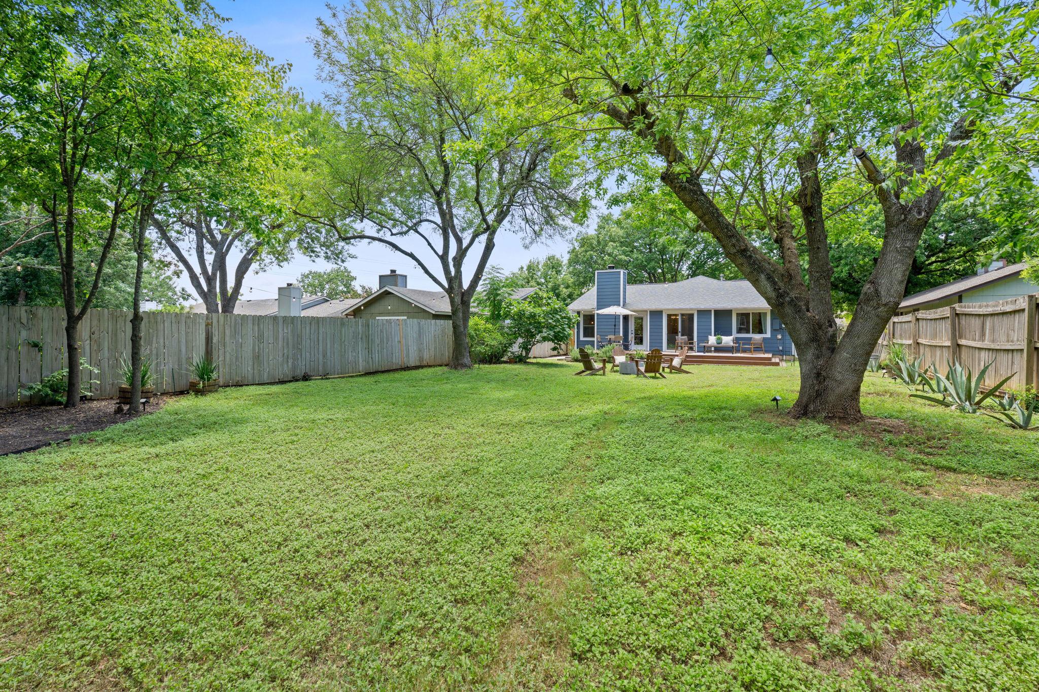 2661 Piping Rock TRL