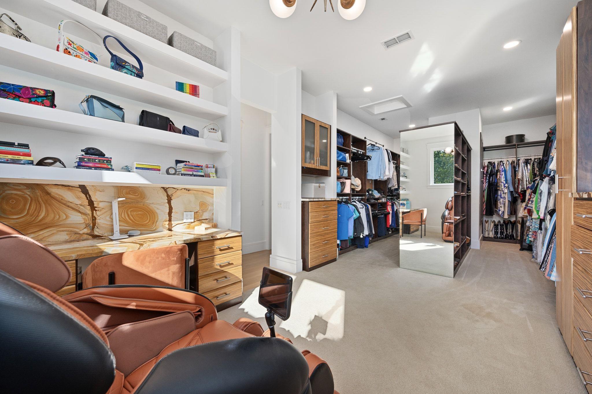 2406 Pemberton PKWY