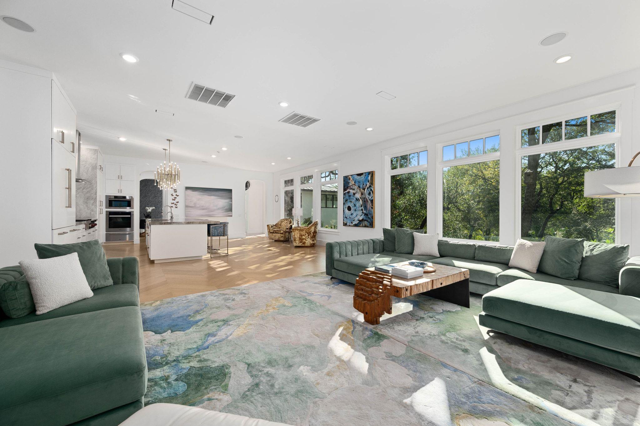 2406 Pemberton PKWY
