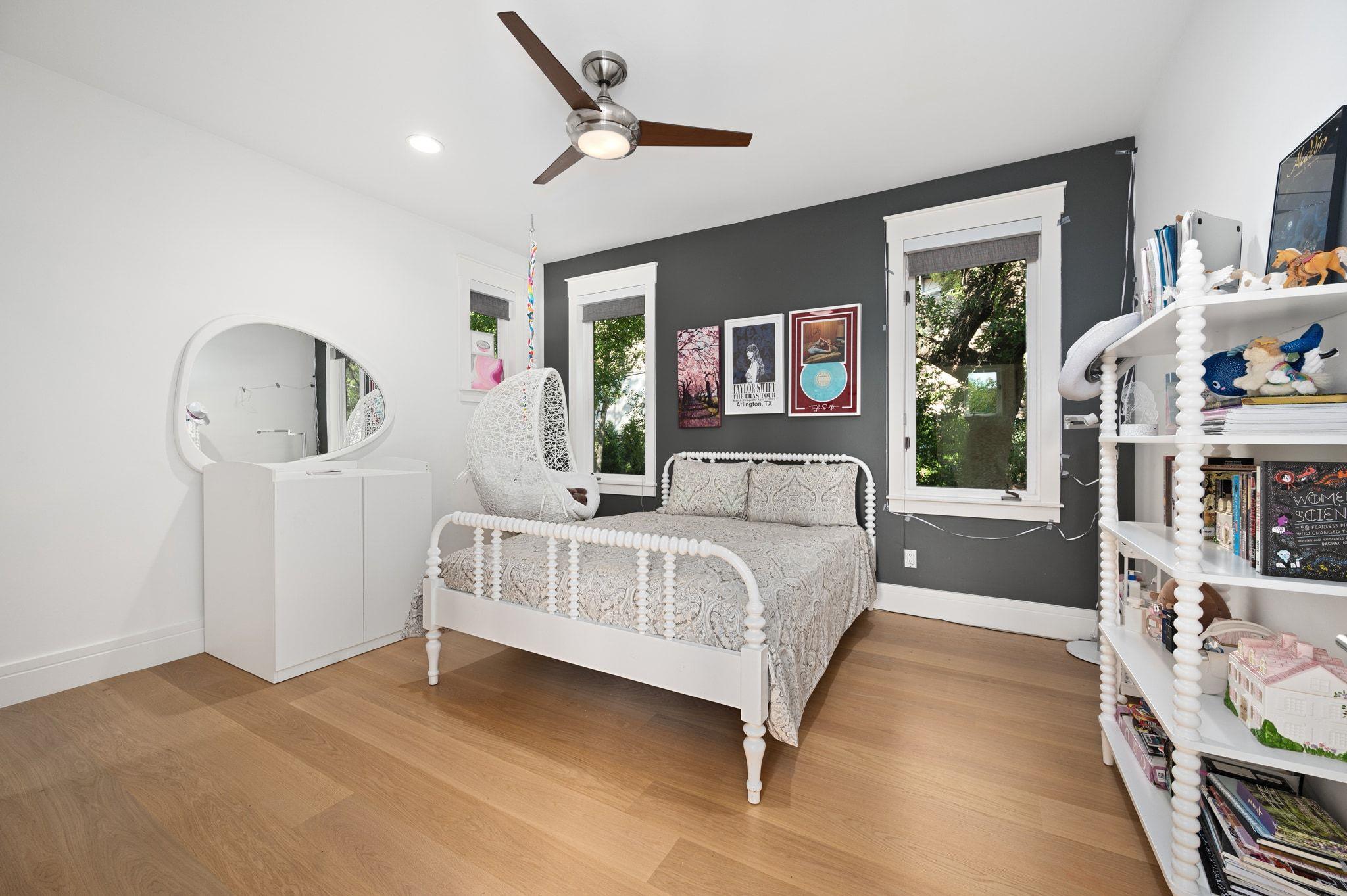2406 Pemberton PKWY