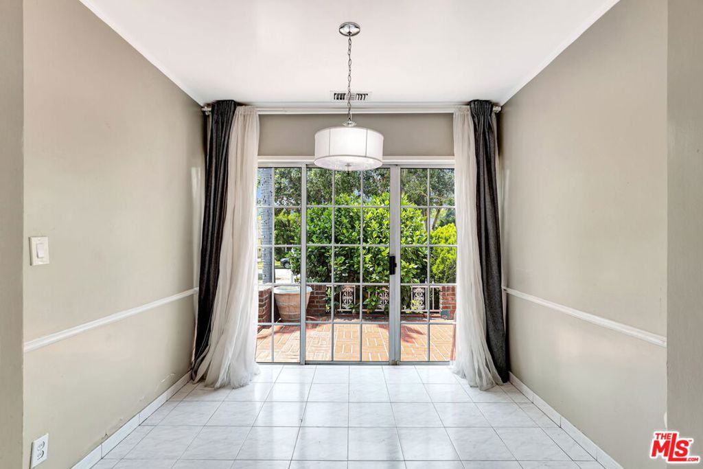 120 Annandale Road
