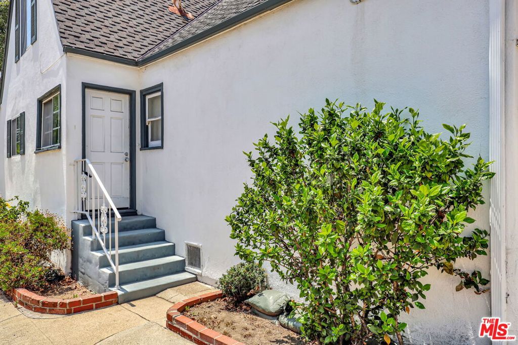 120 Annandale Road