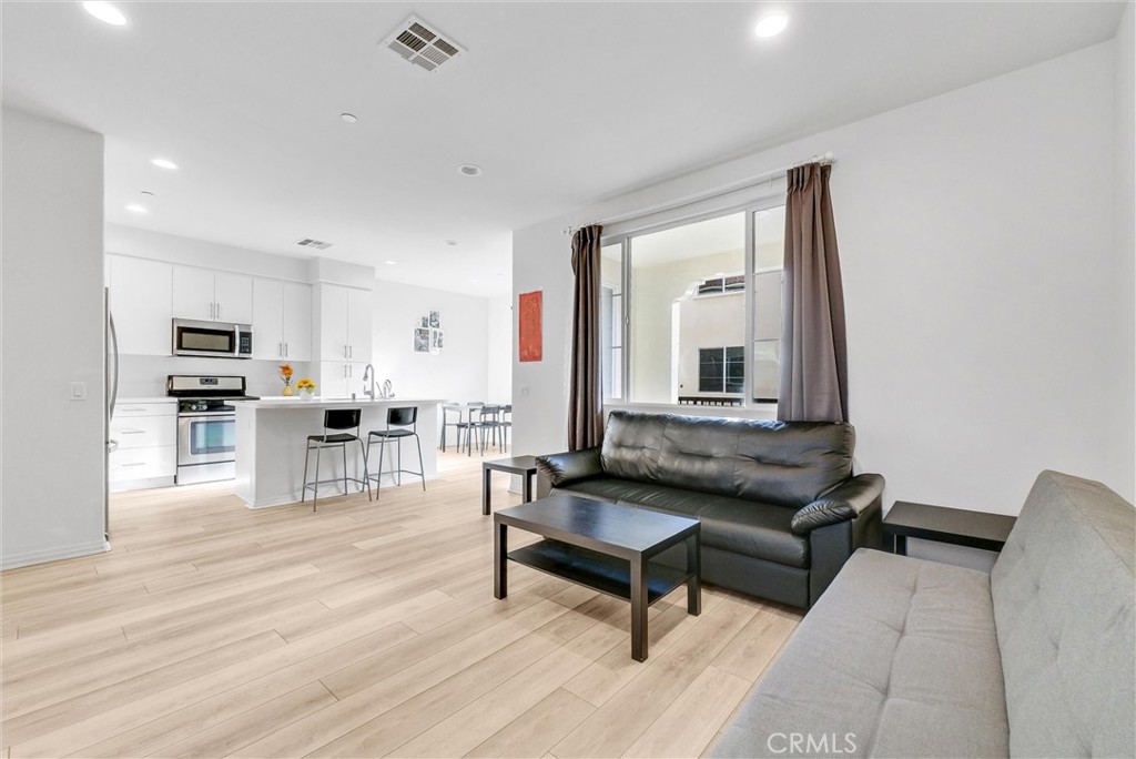 11123 Legion Loop 103