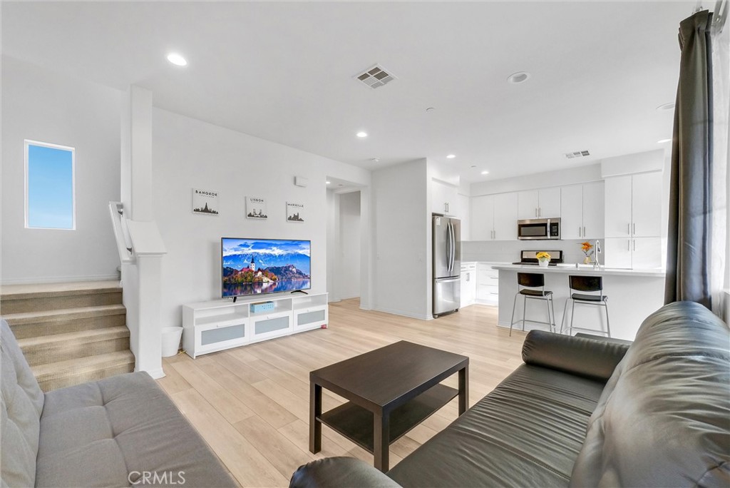 11123 Legion Loop 103