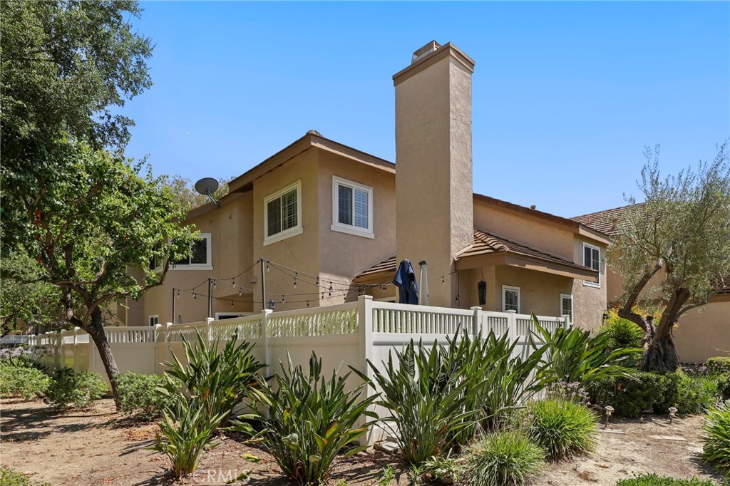 24417 Hillsdale Avenue 5