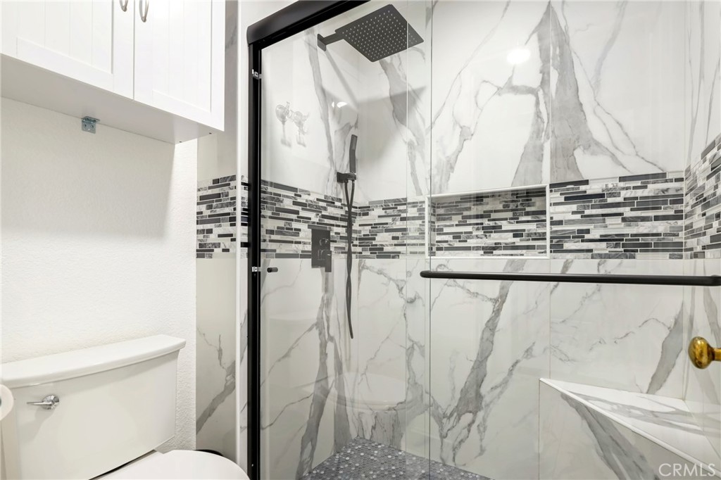 24417 Hillsdale Avenue 5