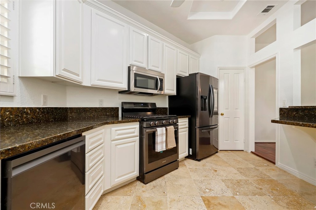 24417 Hillsdale Avenue 5