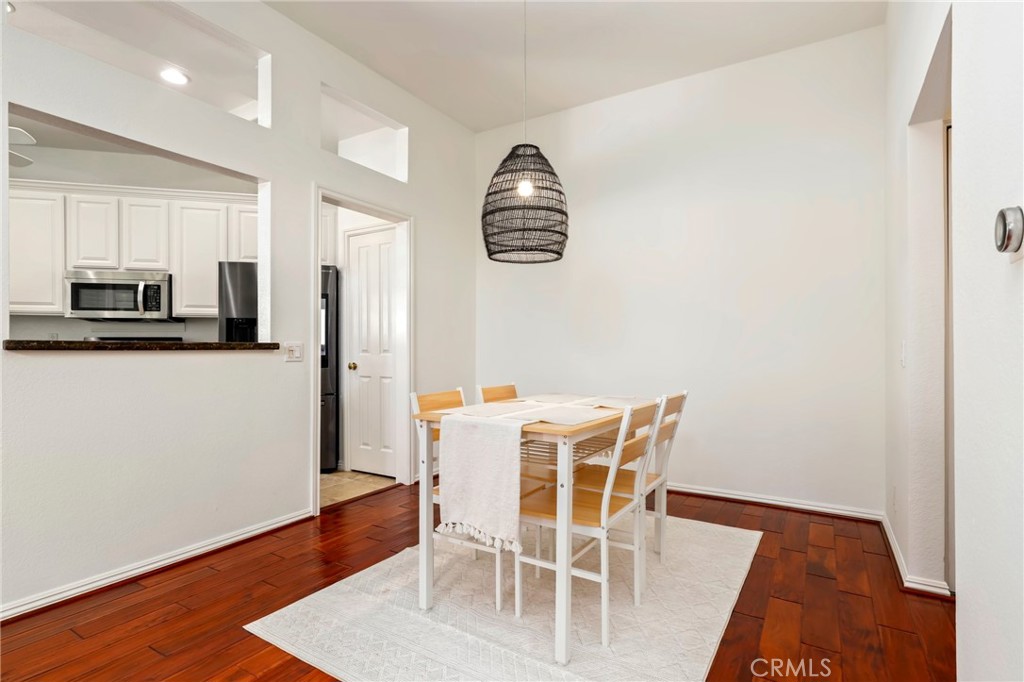 24417 Hillsdale Avenue 5