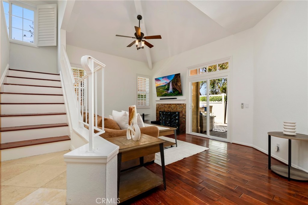 24417 Hillsdale Avenue 5