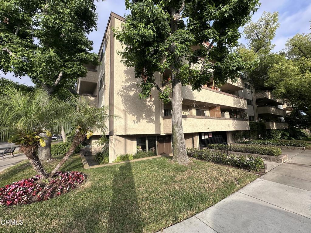 2386 E Del Mar Boulevard 102