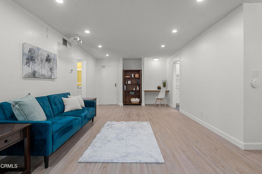 2386 E Del Mar Boulevard 102