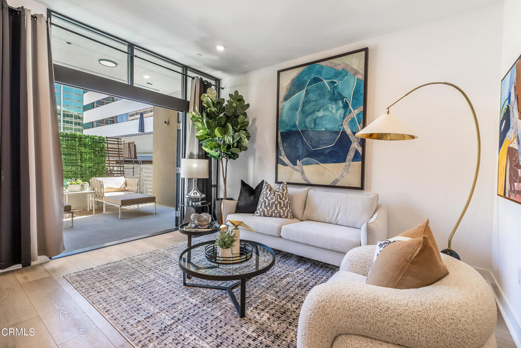 178 S Euclid Avenue 103