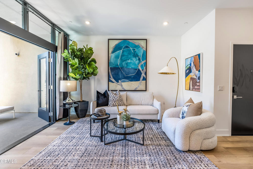 178 S Euclid Avenue 103