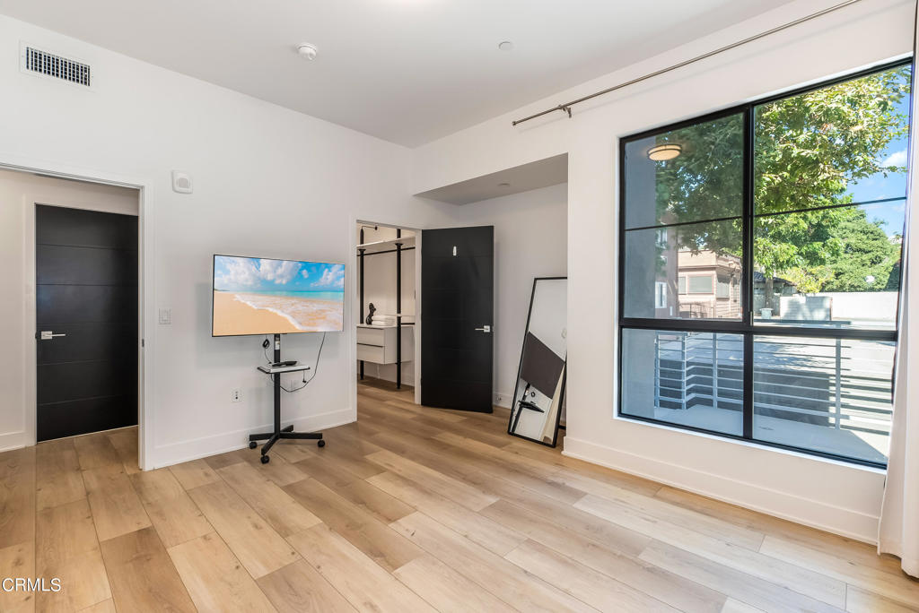 178 S Euclid Avenue 103