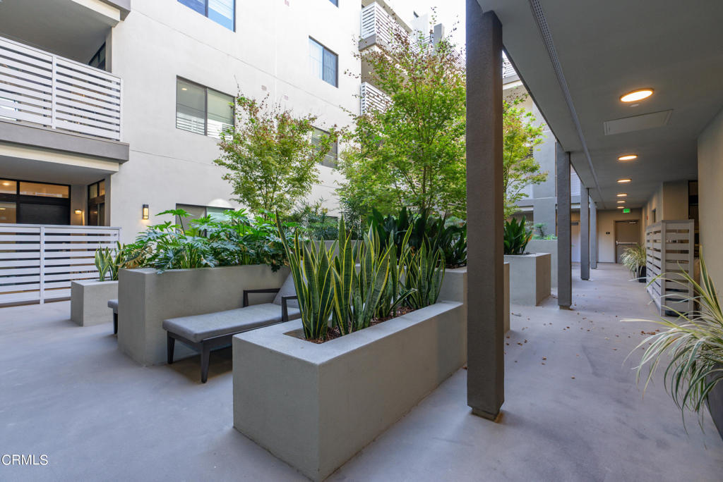 178 S Euclid Avenue 103