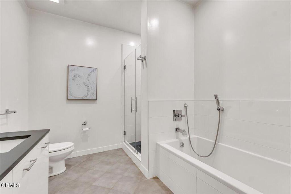 238 S Arroyo Parkway 208