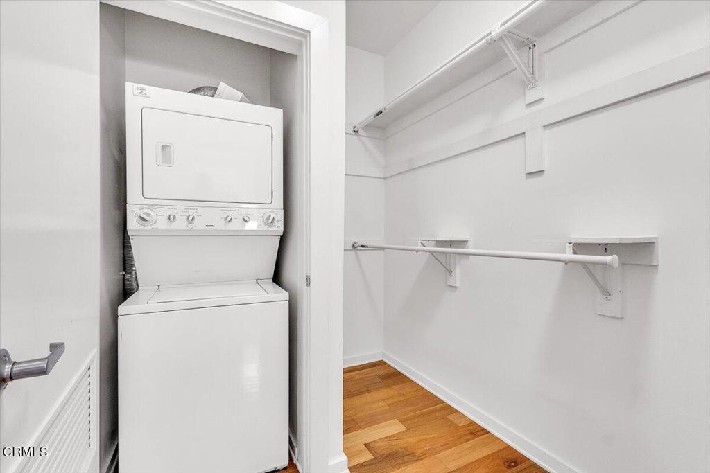 238 S Arroyo Parkway 208